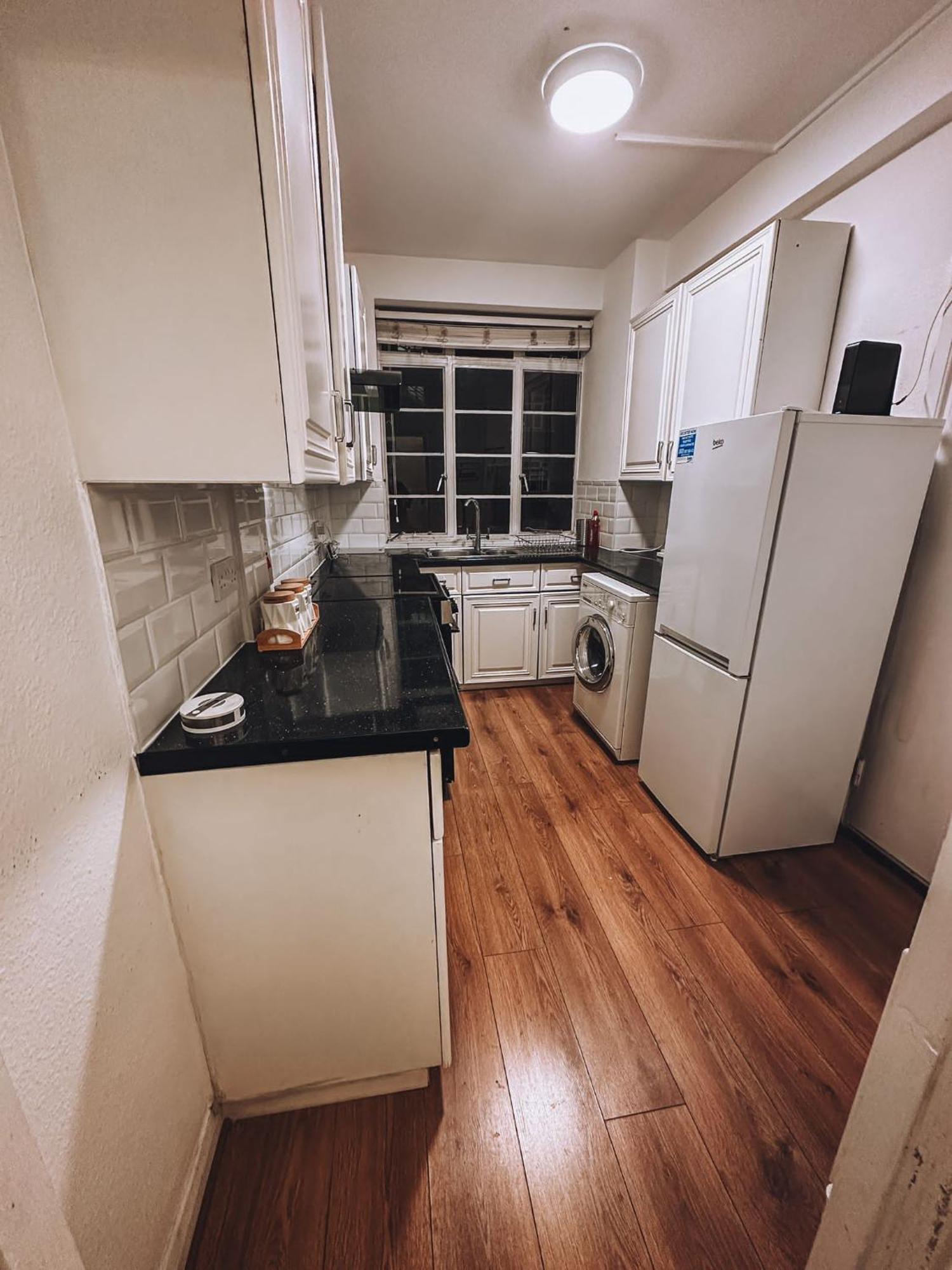 Cosy 2 Bedroom Apartment In Swiss Cottage. Londres Exterior foto