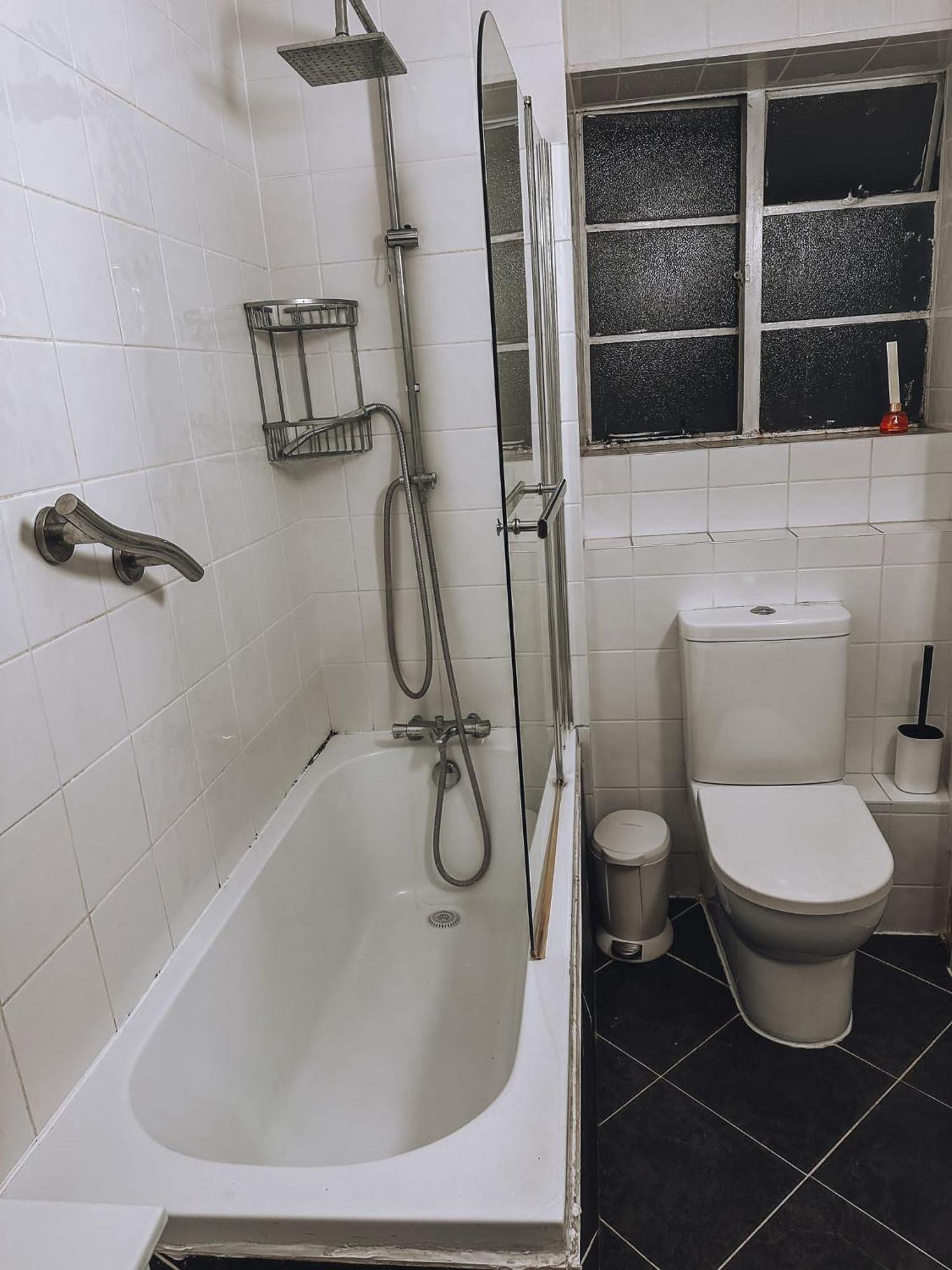 Cosy 2 Bedroom Apartment In Swiss Cottage. Londres Exterior foto