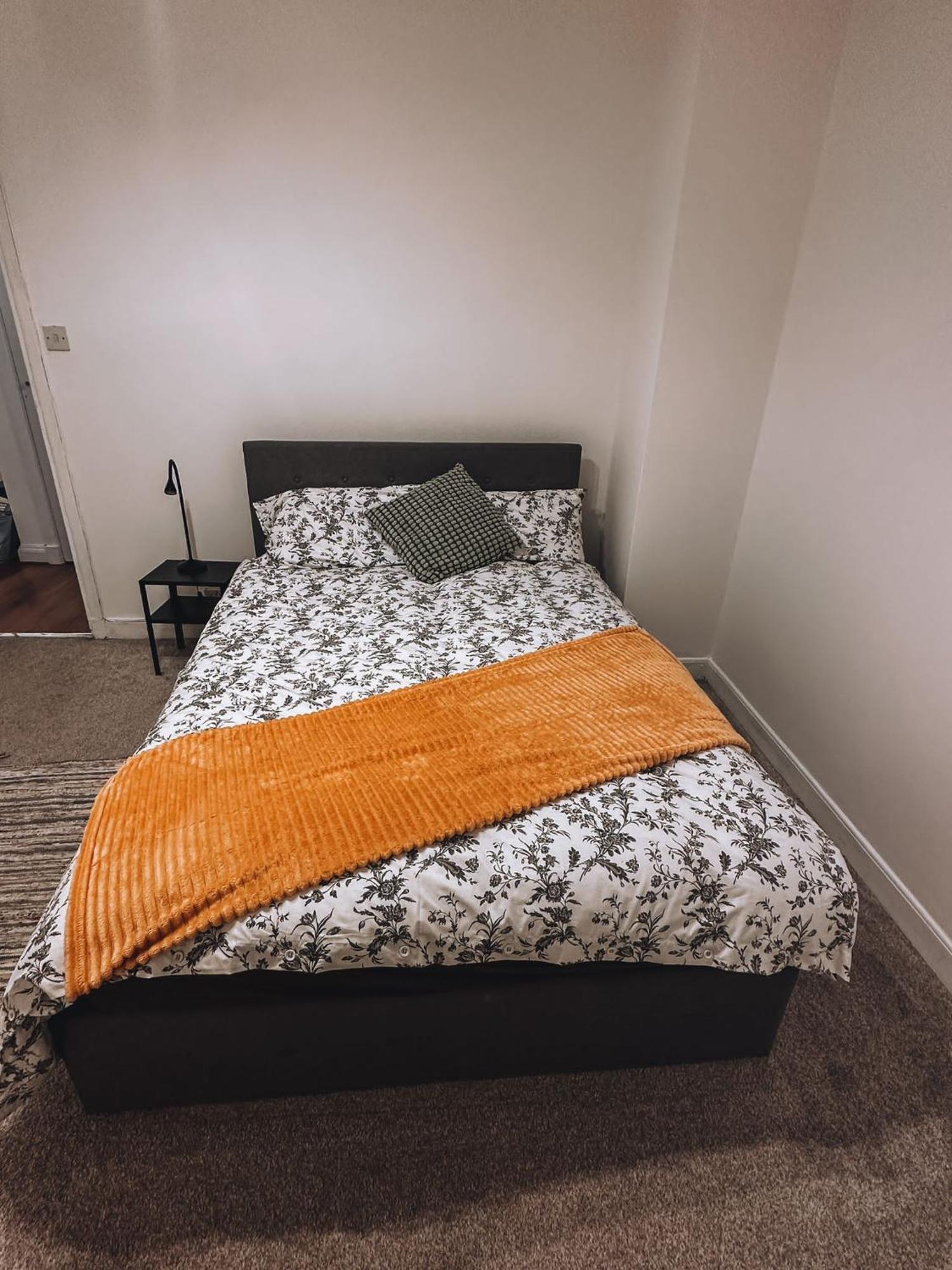 Cosy 2 Bedroom Apartment In Swiss Cottage. Londres Exterior foto