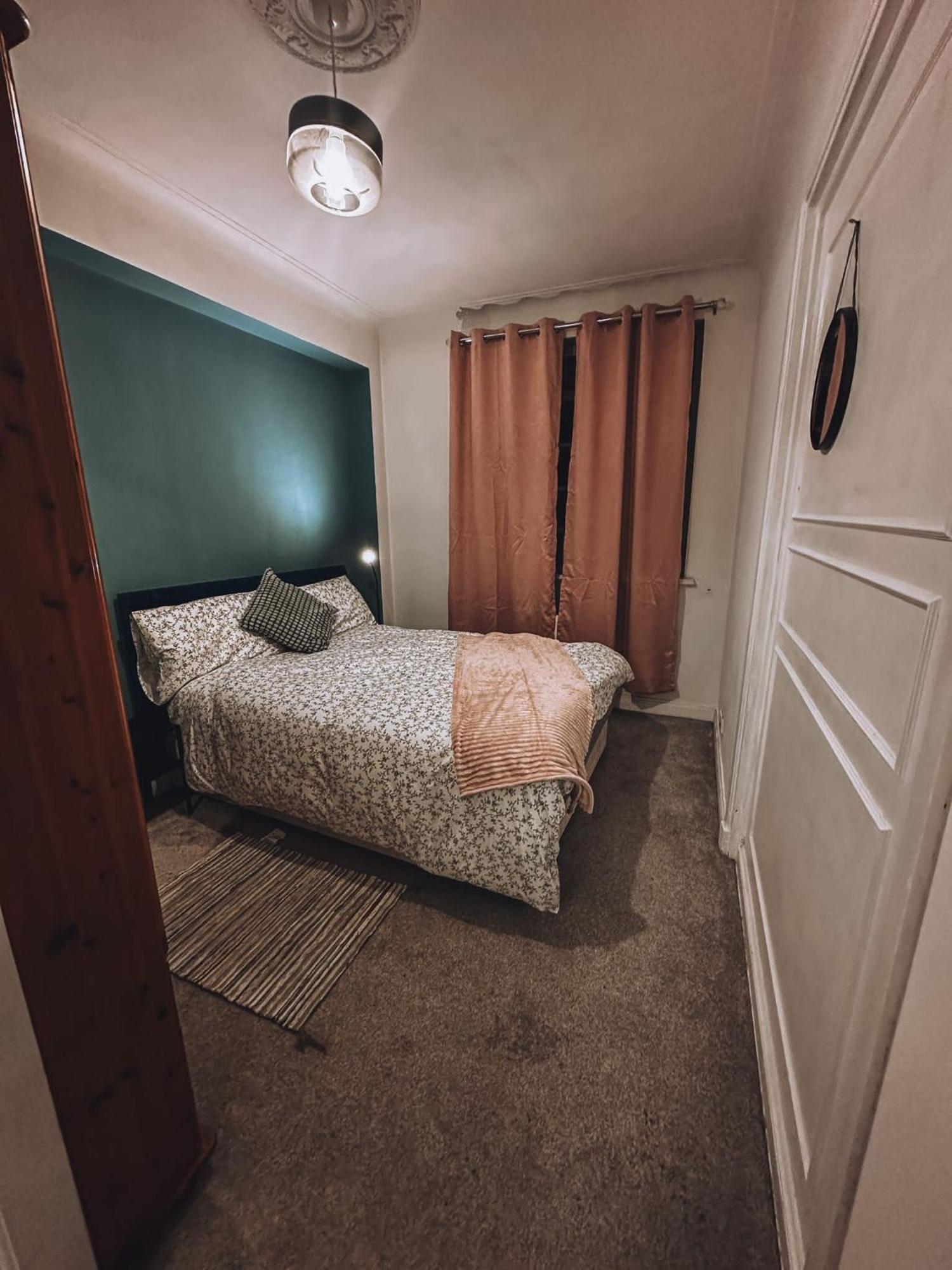 Cosy 2 Bedroom Apartment In Swiss Cottage. Londres Exterior foto