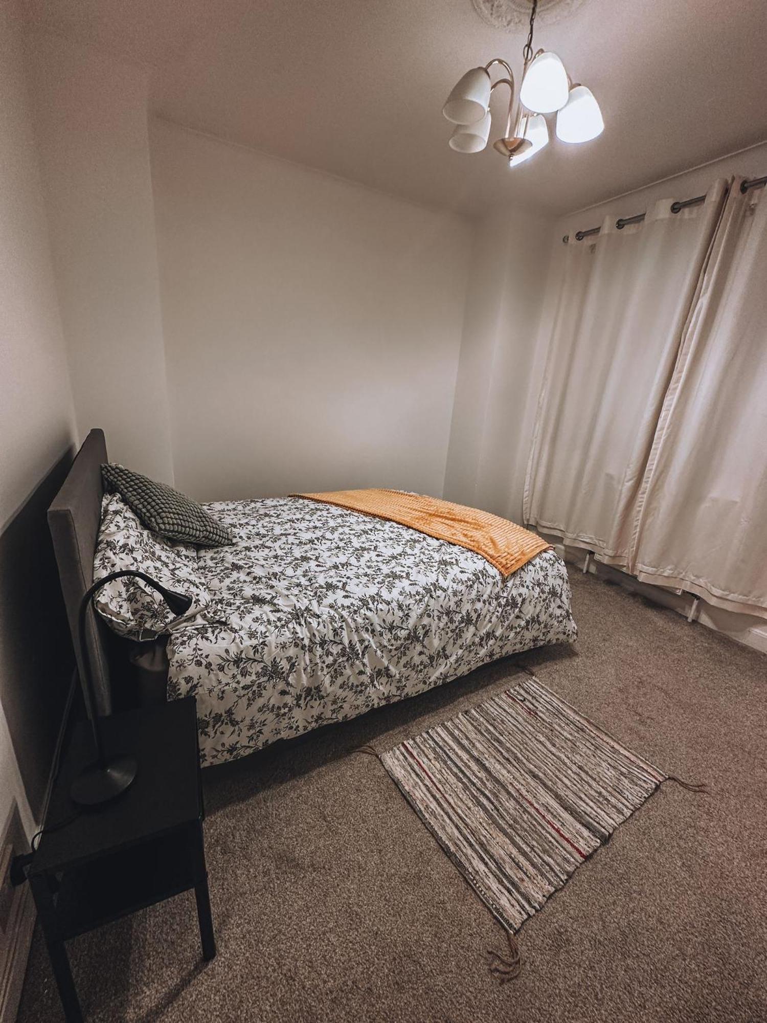 Cosy 2 Bedroom Apartment In Swiss Cottage. Londres Exterior foto